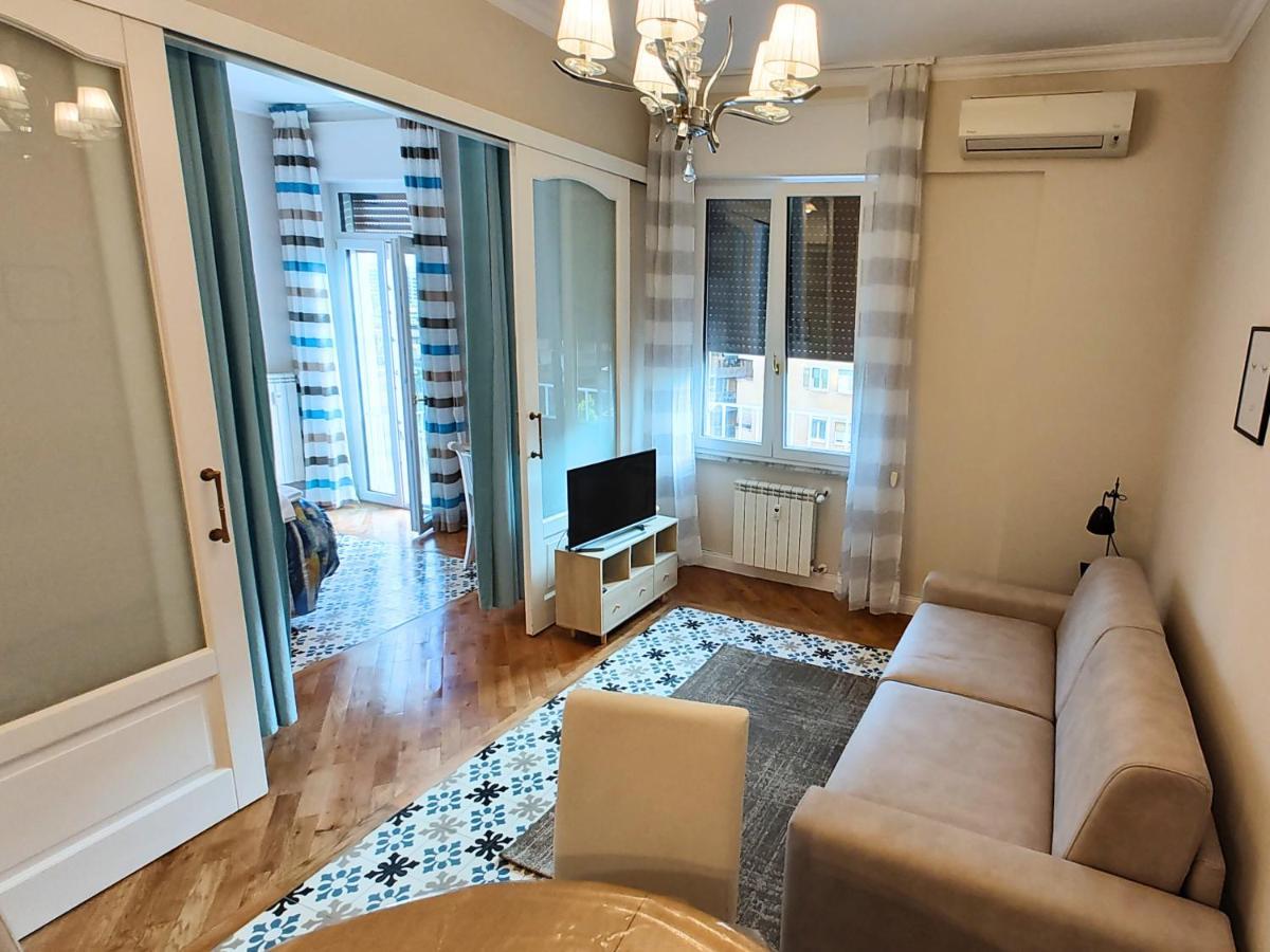 Luxury Apartment By Palazzo Senesi Rome Luaran gambar